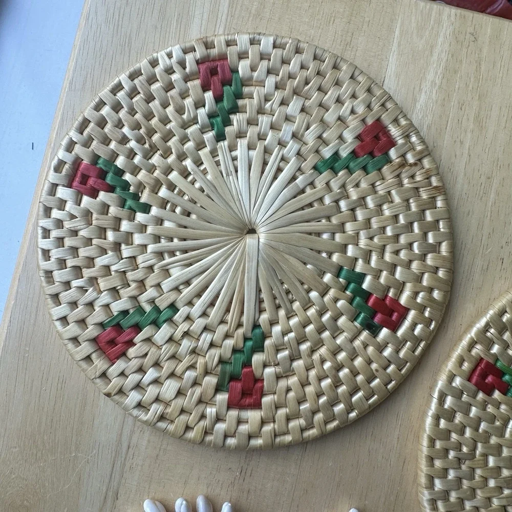 VTG Shell Trivets 6-8